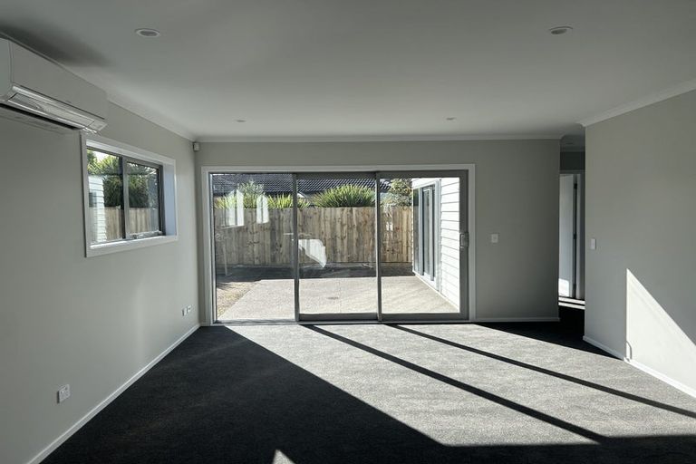 Photo of property in 18 Koru Loop, Paraparaumu, 5032