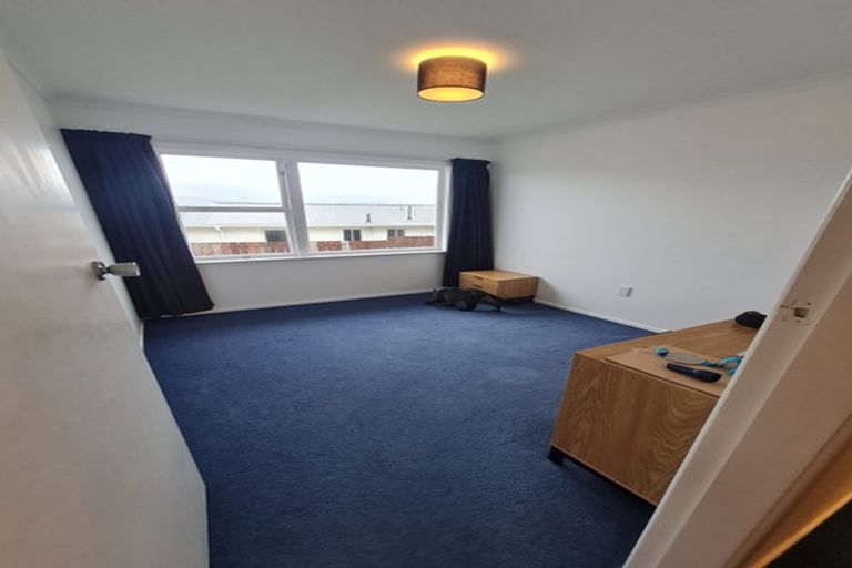 Photo of property in 20a Eastview Grove, Normandale, Lower Hutt, 5010