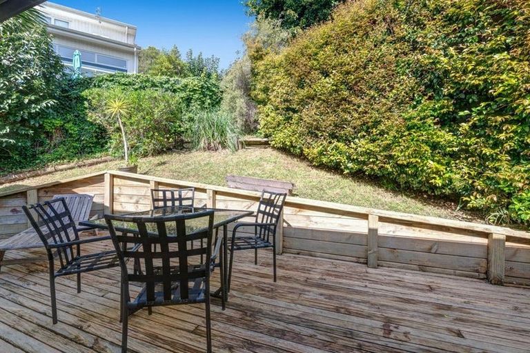 Photo of property in 11 Felicity Place, Unsworth Heights, Auckland, 0632