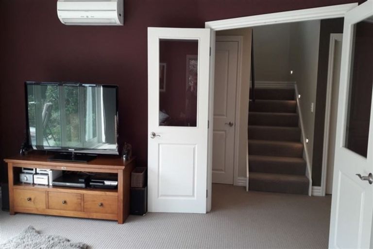 Photo of property in 123 Holly Road, St Albans, Christchurch, 8014