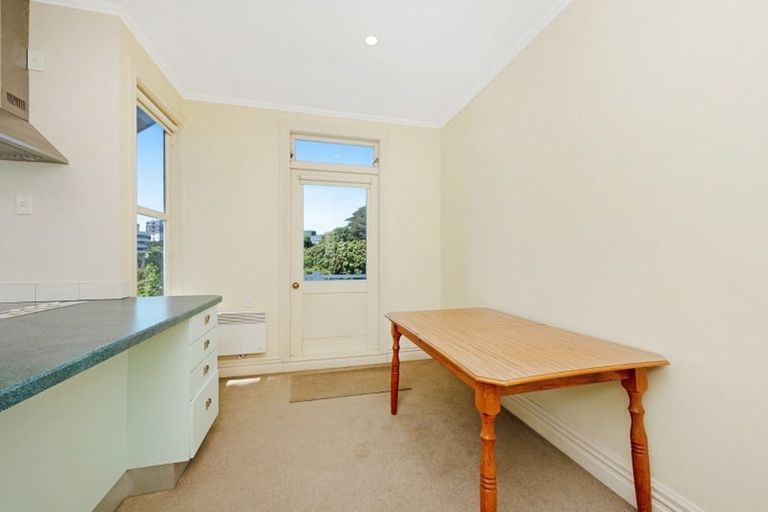 Photo of property in 23f5 Glenbervie Terrace, Thorndon, Wellington, 6011