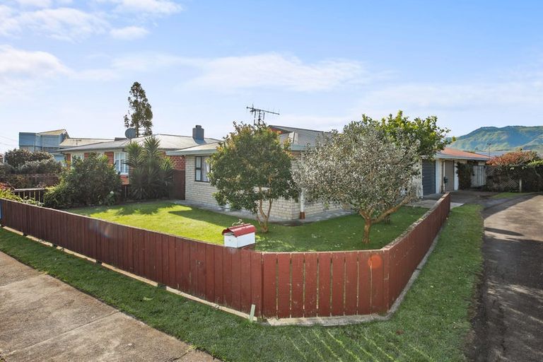 Photo of property in 11unit Albert Street, Paeroa, 3600