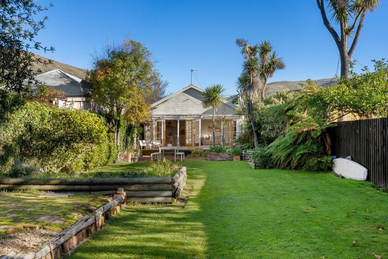 Photo of property in 65 Wiggins Street, Sumner, Christchurch, 8081