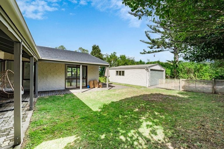 Photo of property in 24 Island View Terrace, Waikanae Beach, Waikanae, 5036