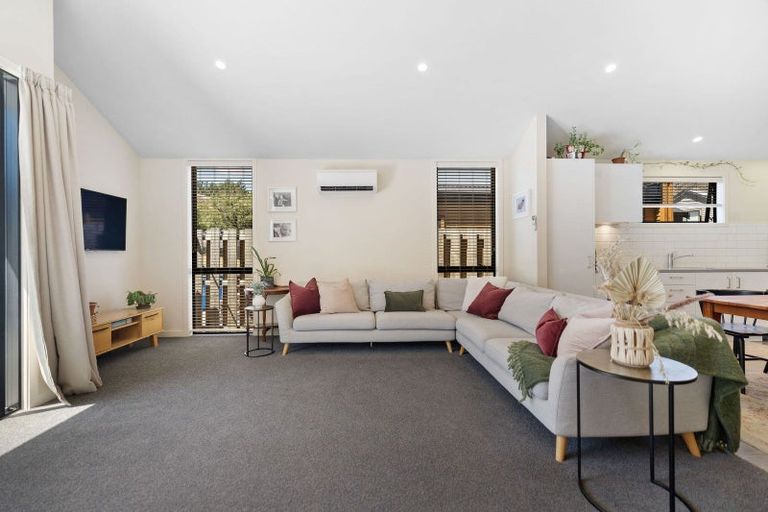 Photo of property in 9 Huxley Place, Lake Hayes, Queenstown, 9304