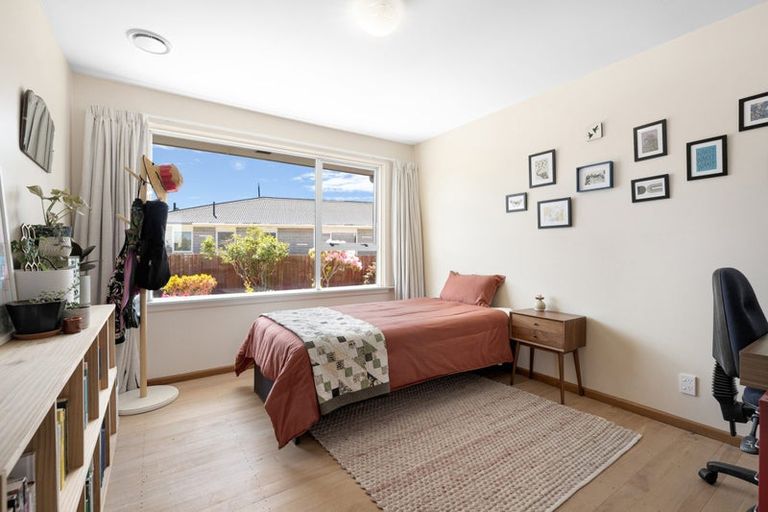 Photo of property in 62 Greendale Avenue, Avonhead, Christchurch, 8042