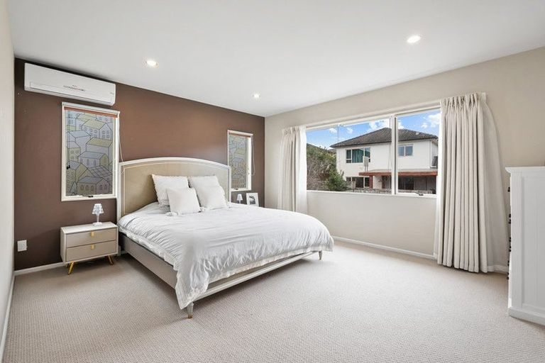 Photo of property in 8 Cuthill Close, Albany, Auckland, 0632