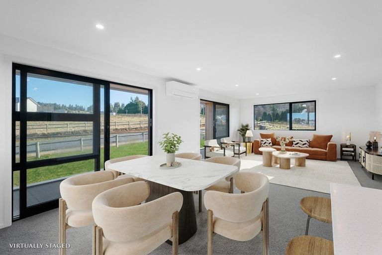 Photo of property in 22 Macleod Avenue, Halfway Bush, Dunedin, 9010