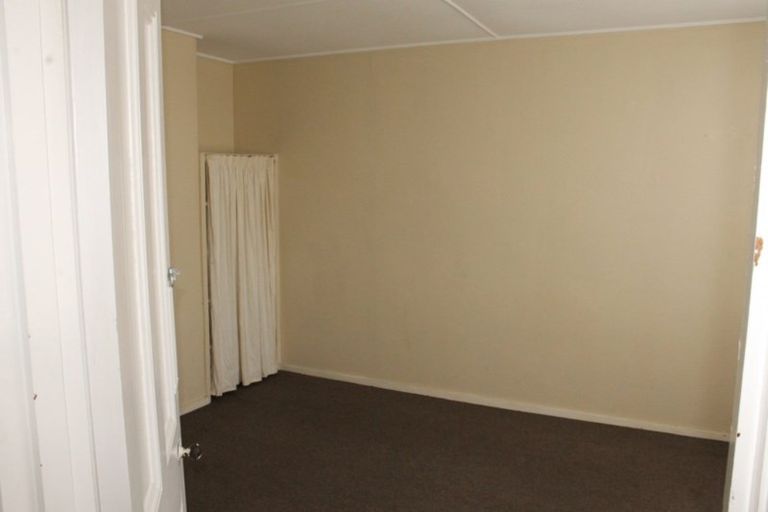 Photo of property in 82- 84 Queen Street, Westport, 7825