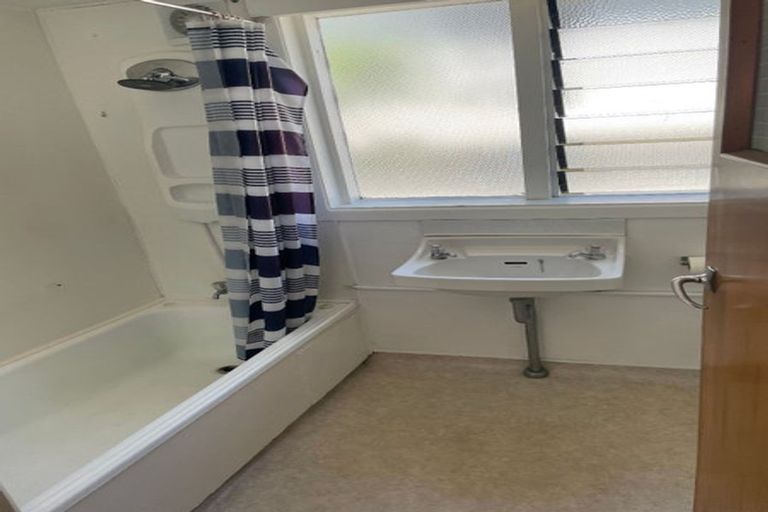 Photo of property in 131u3 Glenmore Street, Kelburn, Wellington, 6012