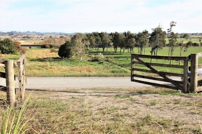 Photo of property in 181 Mangakura Road, Helensville, 0875