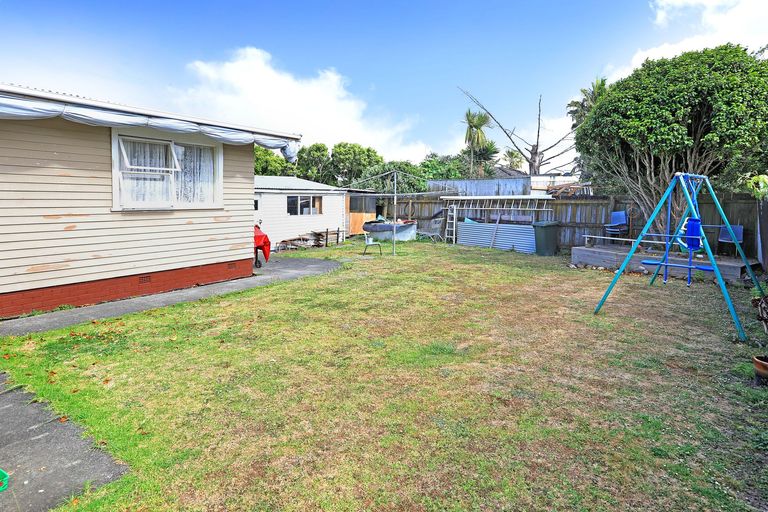 Photo of property in 54 Gainsborough Street, Manurewa, Auckland, 2102