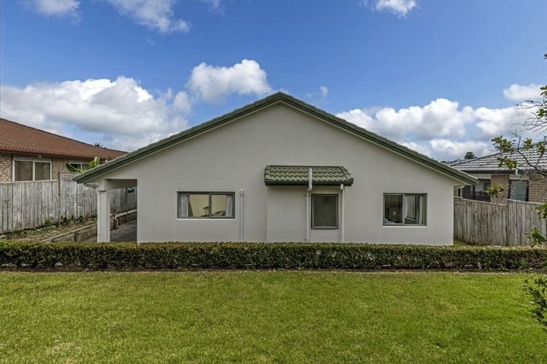 Photo of property in 6 Reybert Place, Massey, Auckland, 0614