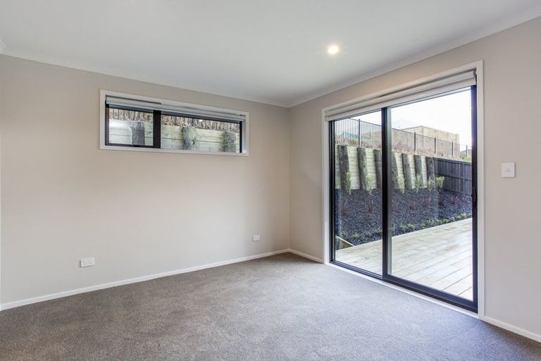 Photo of property in 12 Porokaiwhiri Avenue, Helensville, 0800