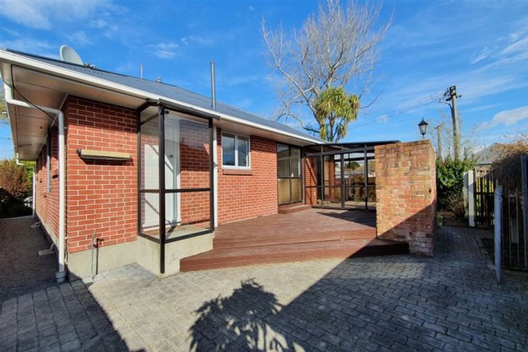 Photo of property in 44 Pinehurst Crescent, Russley, Christchurch, 8042