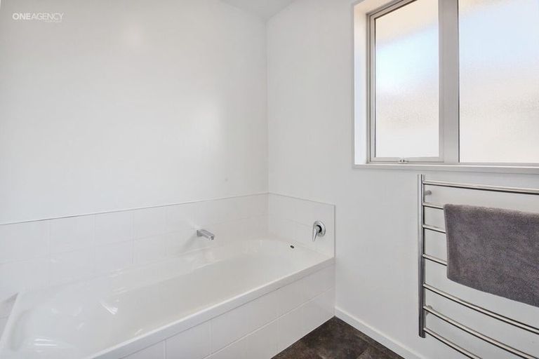 Photo of property in 15 Tutaipatu Avenue, Pegasus, 7612