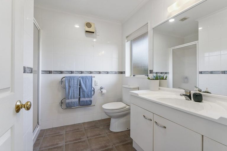 Photo of property in 42 Mahonia Place, Pyes Pa, Tauranga, 3112