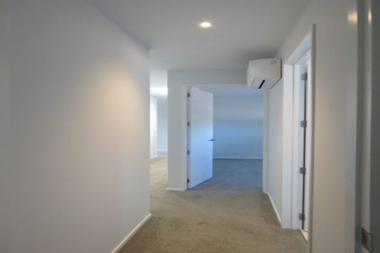 Photo of property in 102 Aorangi Road, Bryndwr, Christchurch, 8053
