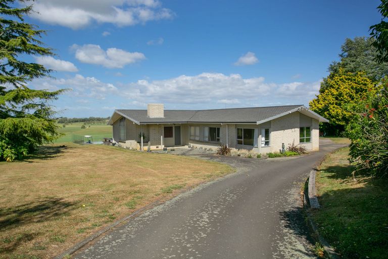 Photo of property in 32b Crispe Road, Clarks Beach, 2122