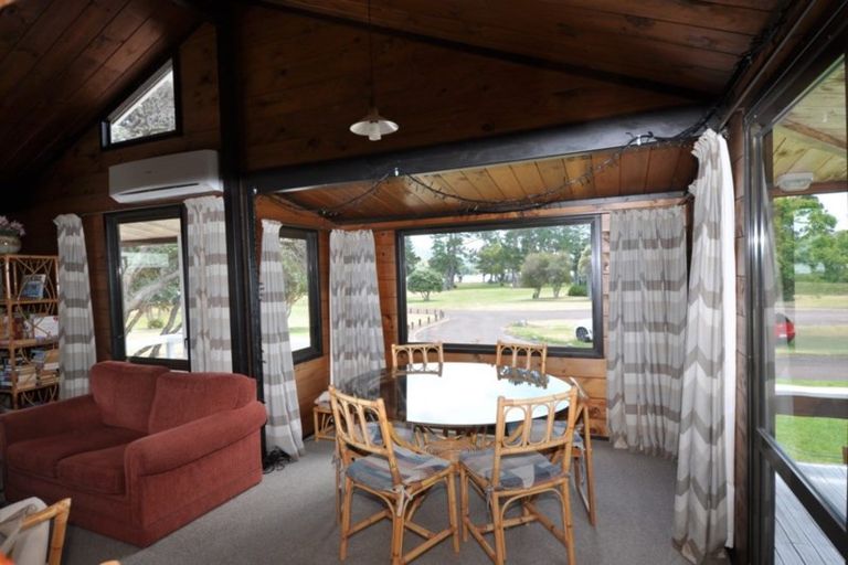 Photo of property in 39 Pleasant Place, Pauanui, Hikuai, 3579