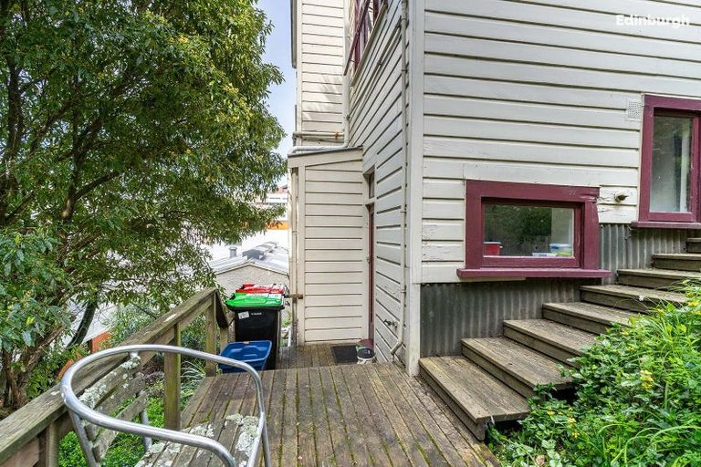 Photo of property in 1 Haddon Place, Dunedin Central, Dunedin, 9016