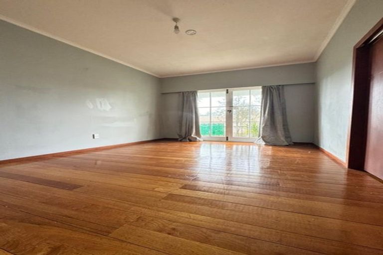 Photo of property in 9 Spargo Road, Massey, Auckland, 0614