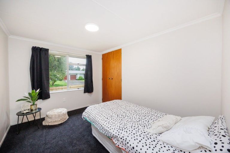 Photo of property in 4 Waihi Place, Westbrook, Palmerston North, 4412