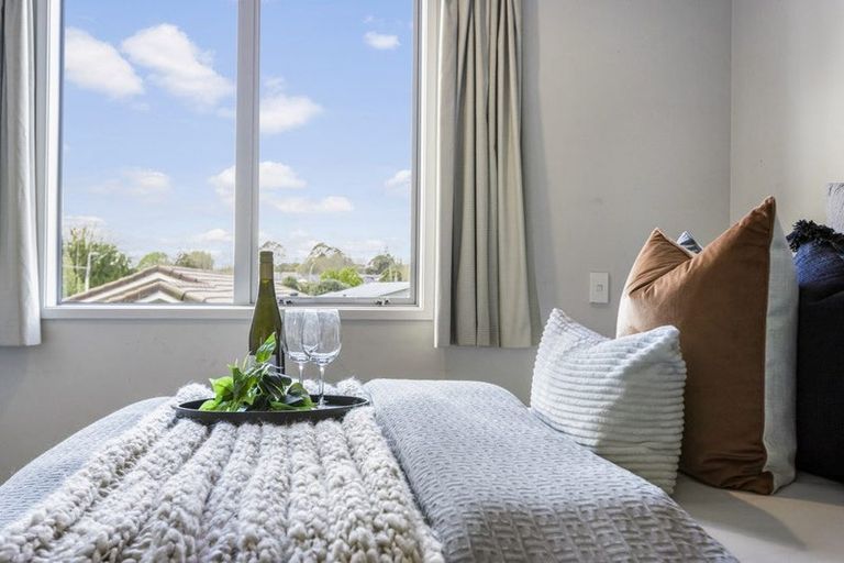 Photo of property in 11/6u Page Place, Hamilton East, Hamilton, 3216