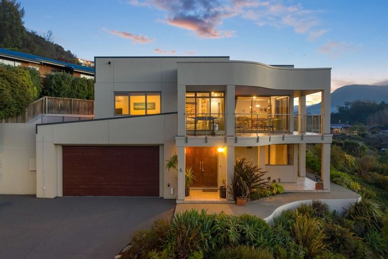 Photo of property in 6 Moana Heights, Waikawa, Picton, 7220