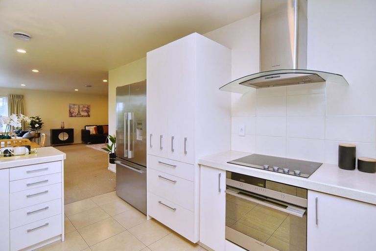 Photo of property in 66 Mauger Drive, Heathcote Valley, Christchurch, 8022