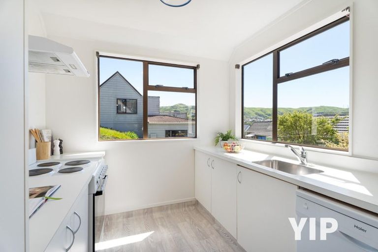 Photo of property in 2/46 Wingfield Place, Churton Park, Wellington, 6037