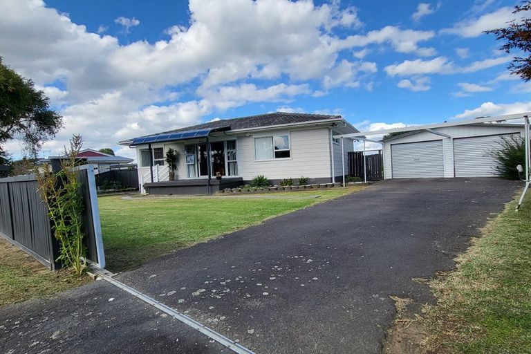 Photo of property in 58 Sharland Avenue, Manurewa, Auckland, 2102