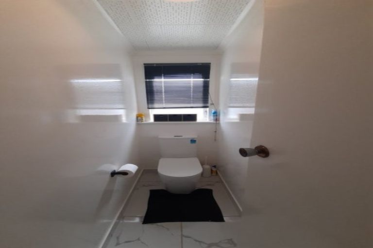 Photo of property in 9 Tirita Street, Kawaha Point, Rotorua, 3010