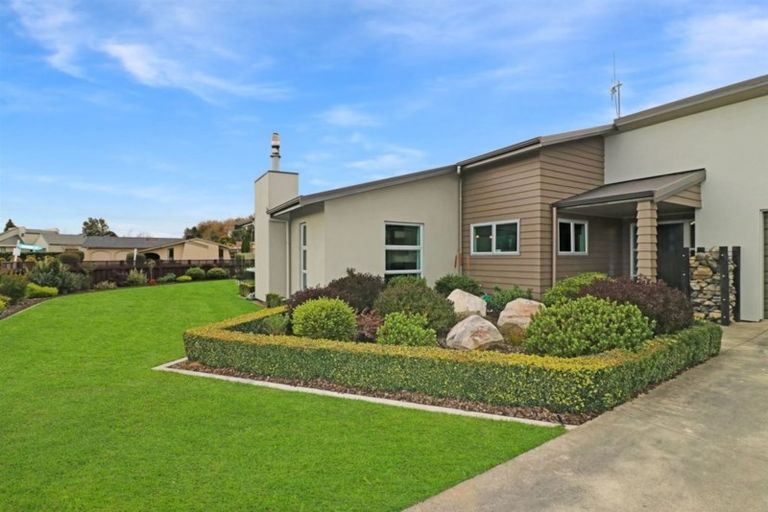 Photo of property in 134 Guy Street, Dannevirke, 4930