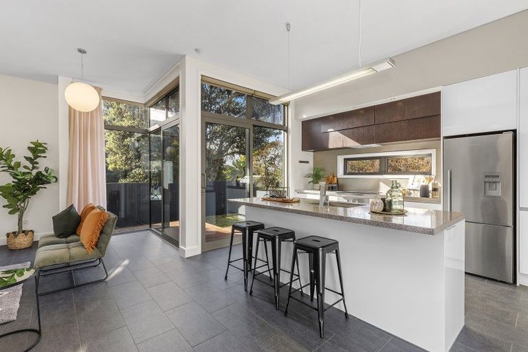 Photo of property in 19 Steeple Lane, Seatoun, Wellington, 6022