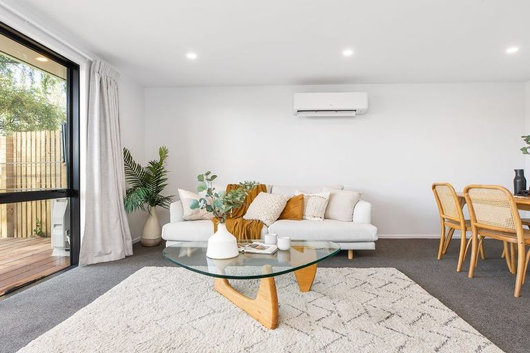 Photo of property in 15a Malaga Crescent, Harewood, Christchurch, 8051