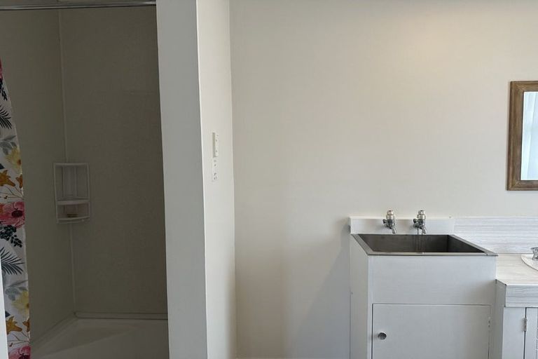 Photo of property in 17 Iti Street, Otaki, 5512