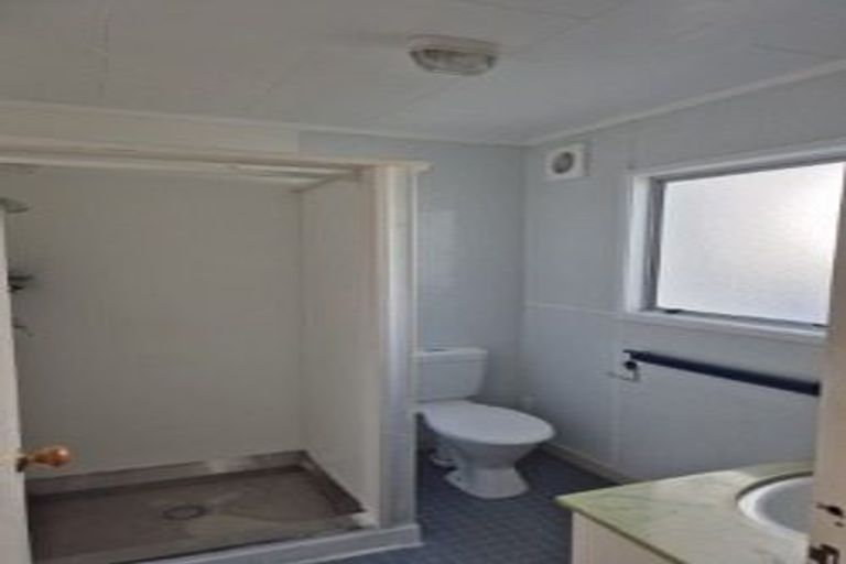 Photo of property in 18 Attlee Place, Gisborne, 4010