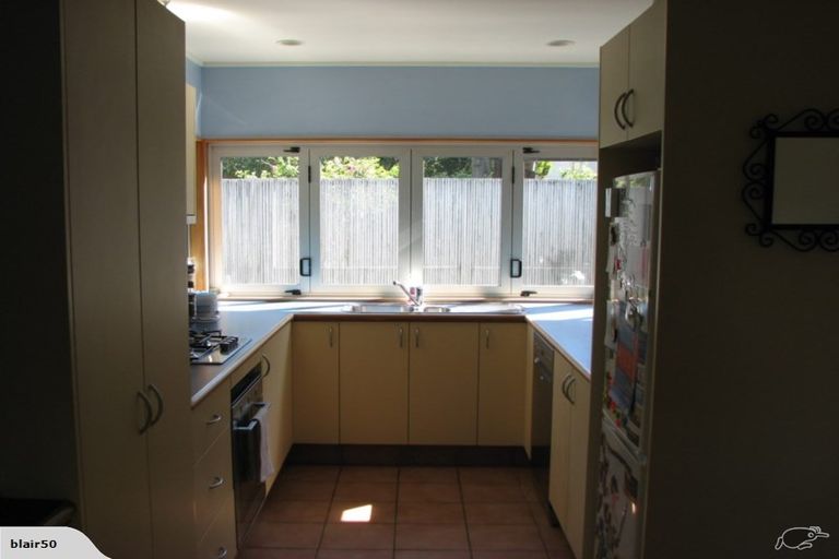Photo of property in 47 Fitzpatrick Street, Newlands, Wellington, 6037
