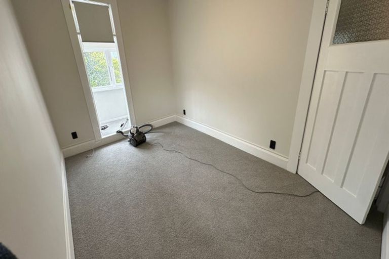Photo of property in 44 Pirie Street, Mount Victoria, Wellington, 6011
