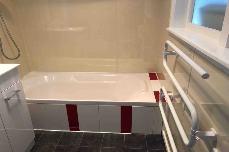 Photo of property in 42 Murphy Road, Taradale, Napier, 4112