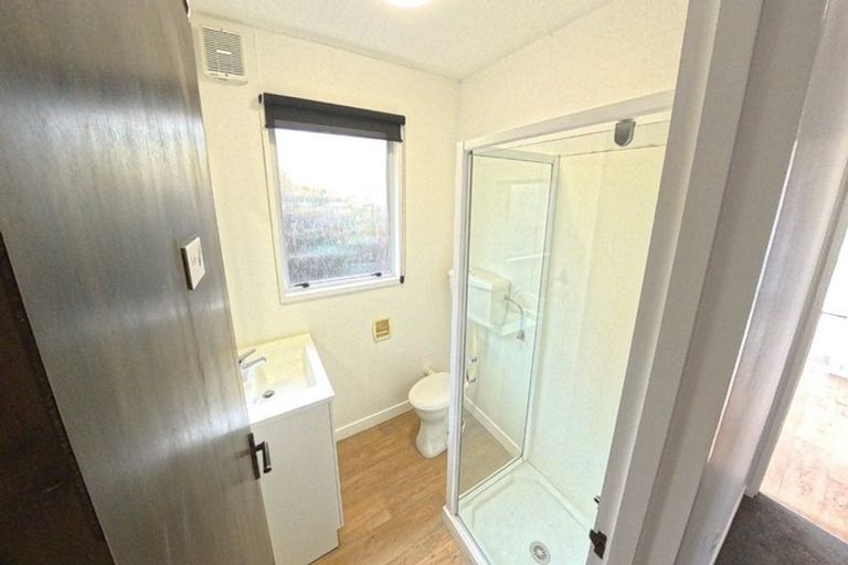 Photo of property in 11 Anaru Place, Awapuni, Palmerston North, 4412