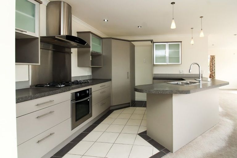 Photo of property in 22 Sandybrow, Churton Park, Wellington, 6037