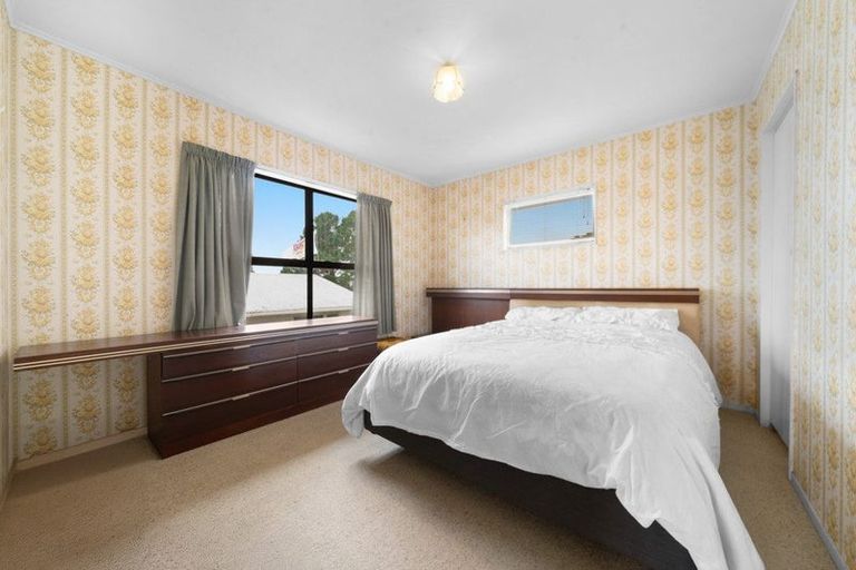 Photo of property in 60 Bays Road, Orere Point, Papakura, 2585