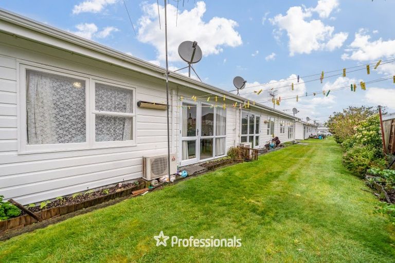 Photo of property in 1/1079 High Street, Taita, Lower Hutt, 5011