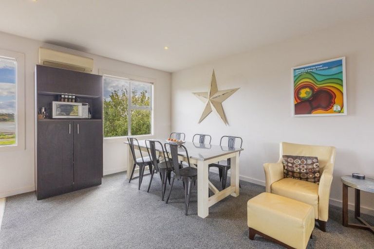 Photo of property in The Terraces, 3/9 Humber Street, Pandora, Napier, 4110