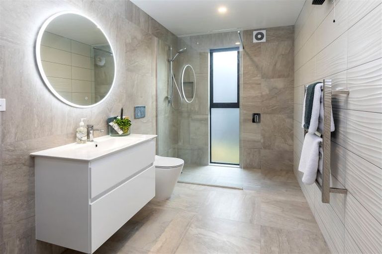 Photo of property in 7 Wood Lane, Fendalton, Christchurch, 8014