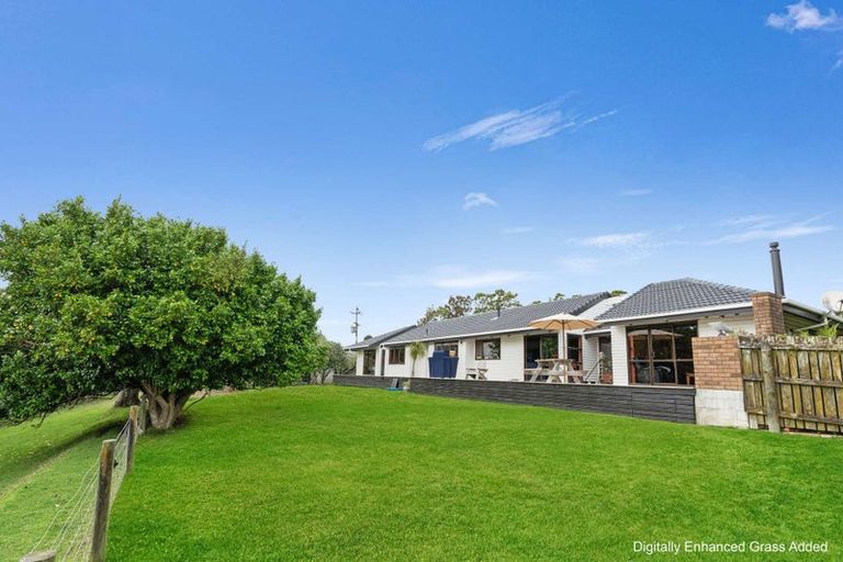 Photo of property in 158 Mcleod Road, South Head, Helensville, 0874