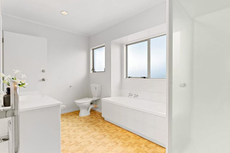 Photo of property in 1/8 Alicia Road, Somerville, Auckland, 2014