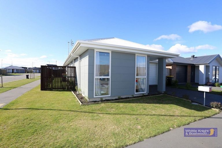 Photo of property in 41 Sholto Duncan Crescent, Halswell, Christchurch, 8025